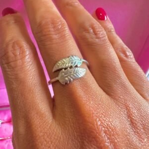 Anillo dos hojas