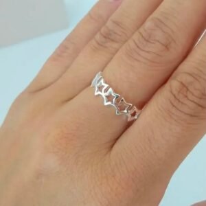 Anillo estrellas caladas