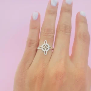 Anillo nudo dr bruja