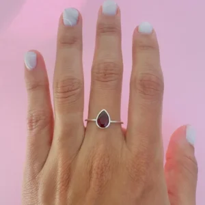 Anillo gota cristal bordo