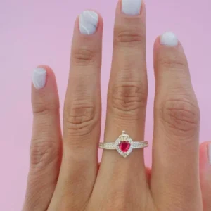 Anillo blanca nieves
