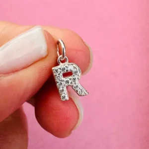 Dije inicial R con cubic