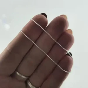 Cadena bolitas